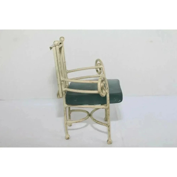 bathroom decor chair 7inch tall 8inch wide - Picture 2 of 2